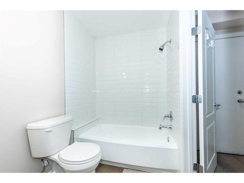 1208-1514 11 Street Sw, Calgary, AB - Indoor Photo Showing Bathroom