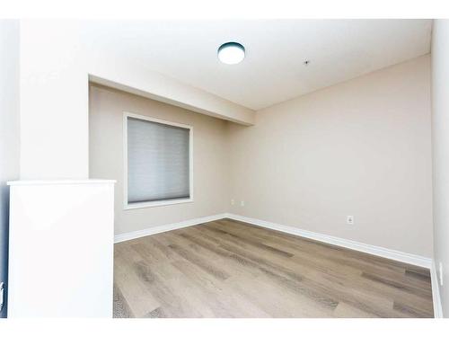 1208-1514 11 Street Sw, Calgary, AB - Indoor Photo Showing Other Room