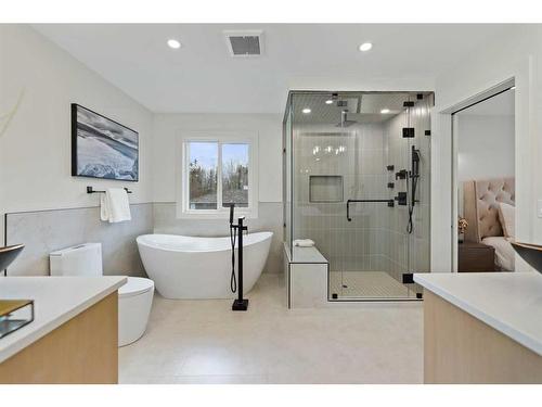 435 Wilderness Drive Se, Calgary, AB - Indoor Photo Showing Bathroom