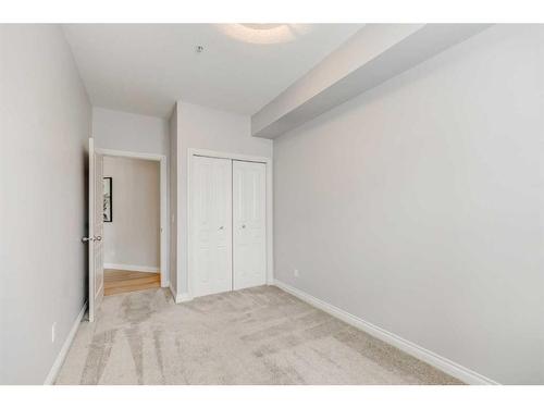 202-138 18 Avenue Se, Calgary, AB - Indoor Photo Showing Other Room
