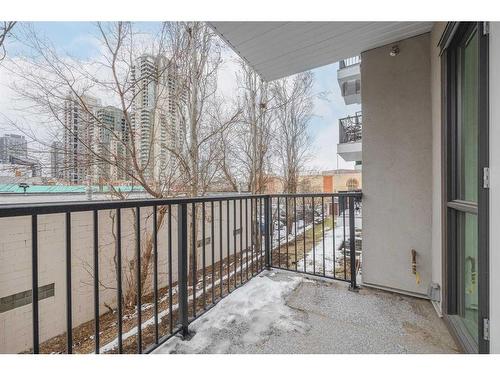 202-138 18 Avenue Se, Calgary, AB - Outdoor With Balcony With Exterior