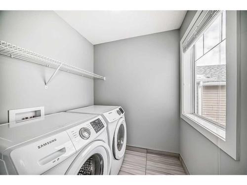 252 Nolanhurst Crescent Nw, Calgary, AB - Indoor Photo Showing Laundry Room