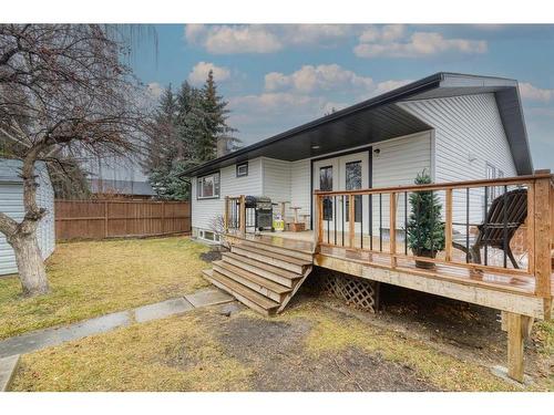 1443 Mccrimmon Drive, Carstairs, AB - Outdoor With Deck Patio Veranda With Exterior