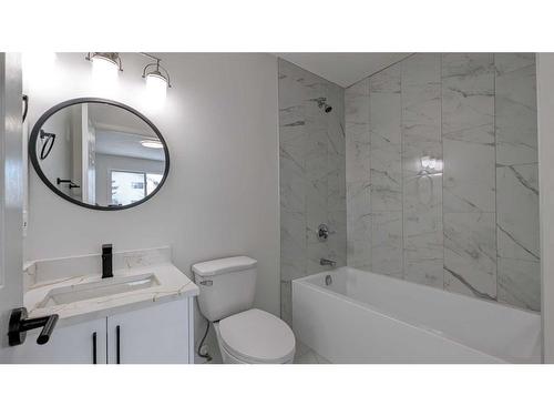 102 Somercrest Circle Sw, Calgary, AB - Indoor Photo Showing Bathroom