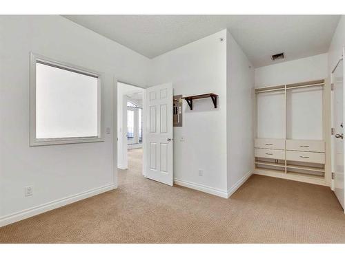 310-638 11 Avenue Sw, Calgary, AB - Indoor Photo Showing Other Room