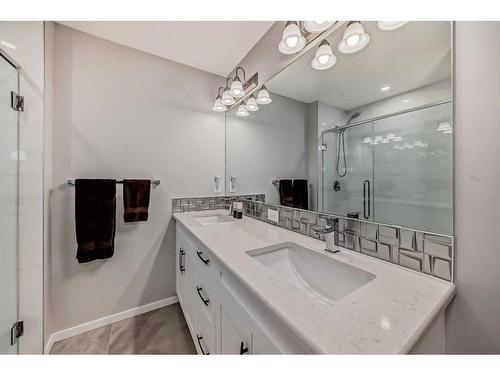 154 Yorkstone Way, Calgary, AB - Indoor Photo Showing Bathroom