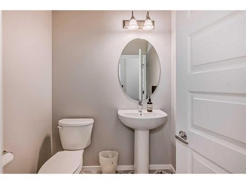 154 Yorkstone Way, Calgary, AB - Indoor Photo Showing Bathroom