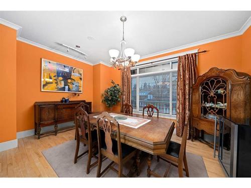 2915 14 Avenue Nw, Calgary, AB - Indoor Photo Showing Dining Room