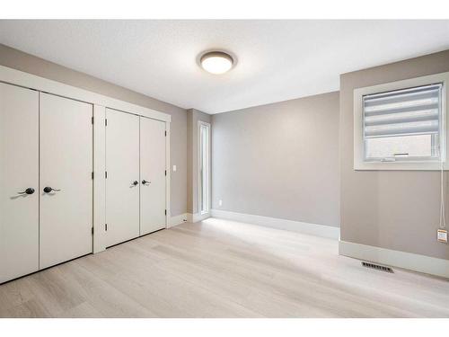 2433 29 Avenue Sw, Calgary, AB - Indoor Photo Showing Other Room