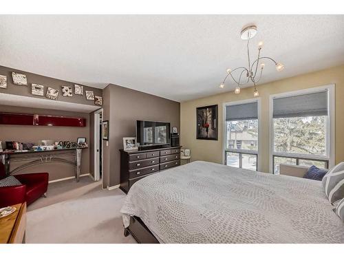 23-10457 19 Street Sw, Calgary, AB - Indoor Photo Showing Bedroom