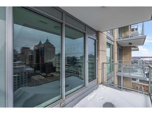 1707-1025 5 Avenue Sw, Calgary, AB - Outdoor With Balcony With Exterior