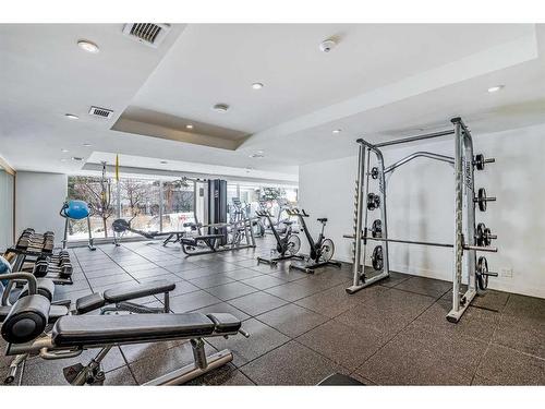 1707-1025 5 Avenue Sw, Calgary, AB - Indoor Photo Showing Gym Room