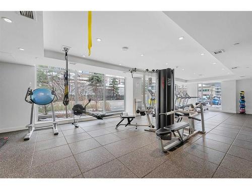 1807-1025 5 Avenue Sw, Calgary, AB - Indoor Photo Showing Gym Room