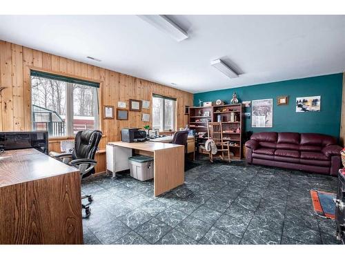 224101 Highway 549 West, Rural Foothills County, AB - Indoor Photo Showing Office