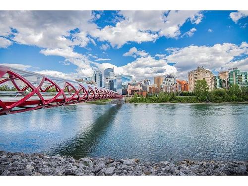 215 2 Avenue Ne, Calgary, AB - Outdoor With Body Of Water With View