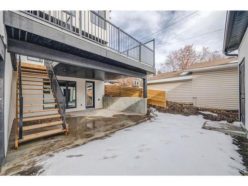 928 33A Street Nw, Calgary, AB - Outdoor With Exterior