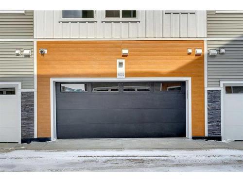 802-335 Creekside Boulevard Sw, Calgary, AB - Outdoor With Exterior