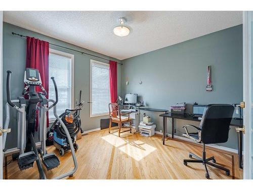 1204 5 Avenue Nw, Calgary, AB - Indoor Photo Showing Gym Room