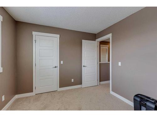 237 Covecreek Circle Ne, Calgary, AB - Indoor Photo Showing Other Room