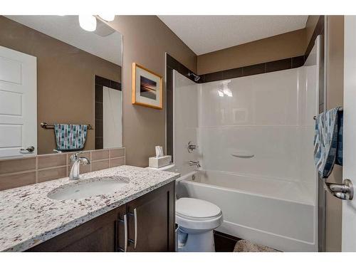 237 Covecreek Circle Ne, Calgary, AB - Indoor Photo Showing Bathroom
