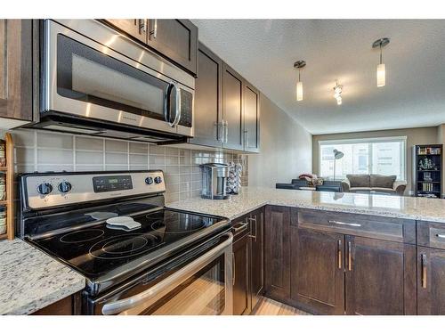 237 Covecreek Circle Ne, Calgary, AB - Indoor Photo Showing Kitchen With Upgraded Kitchen