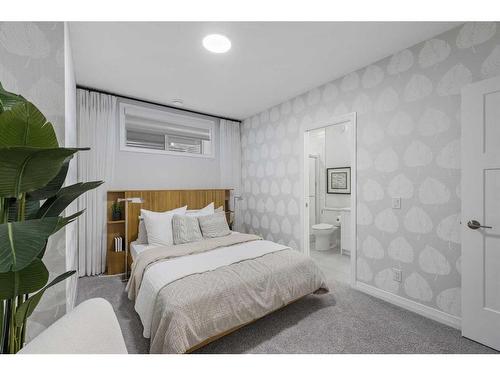 172 Magnolia Terrace Se, Calgary, AB - Indoor Photo Showing Bedroom