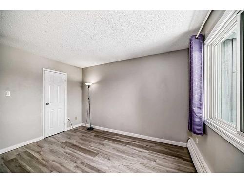 5310-315 Southampton Drive Sw, Calgary, AB - Indoor Photo Showing Other Room