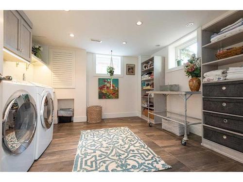 3604 13 Street Sw, Calgary, AB - Indoor Photo Showing Laundry Room