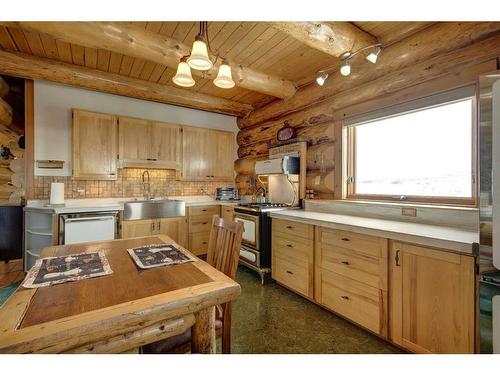 295024 Twp Rd 154, Rural Willow Creek No. 26, M.D. Of, AB - Indoor Photo Showing Kitchen With Upgraded Kitchen