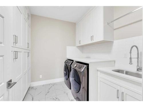 2627 12 Avenue Nw, Calgary, AB - Indoor Photo Showing Laundry Room