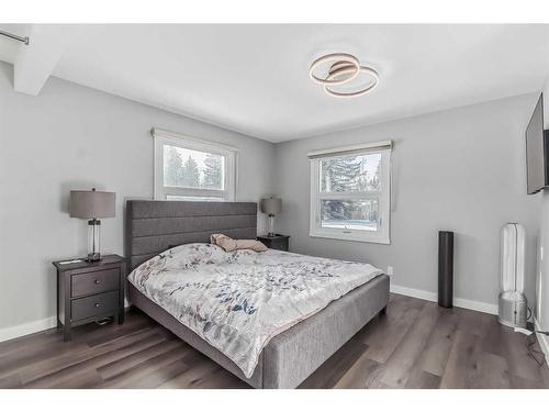 9816 Palistone Road Sw, Calgary, AB - Indoor Photo Showing Bedroom