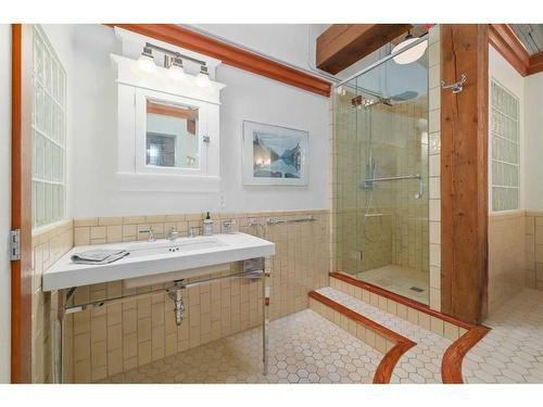 504-535 10 Avenue Sw, Calgary, AB - Indoor Photo Showing Bathroom