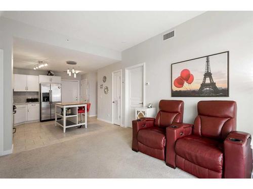 503-1320 1 Street Se, Calgary, AB - Indoor Photo Showing Other Room