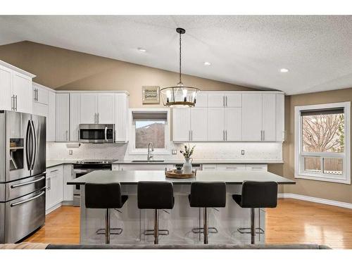 755 Hawkside Mews Nw, Calgary, AB - Indoor Photo Showing Kitchen With Upgraded Kitchen