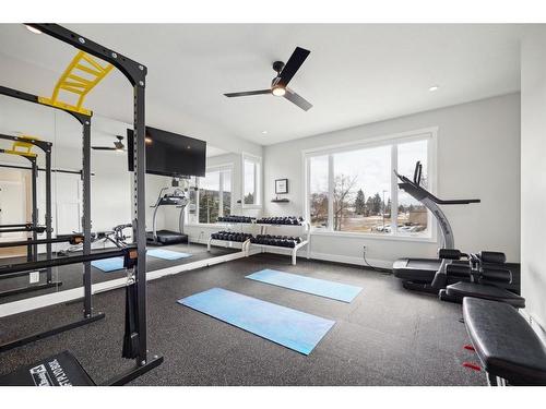 5103 18 Avenue Nw, Calgary, AB - Indoor Photo Showing Gym Room
