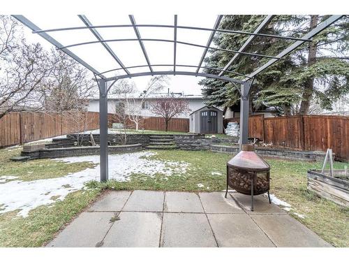 7 Deerbow Place Se, Calgary, AB - Outdoor