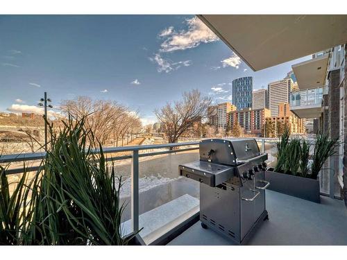202-128 Waterfront Court Sw, Calgary, AB - Outdoor