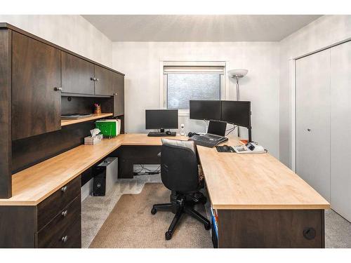 5638 Coach Hill Road Sw, Calgary, AB - Indoor Photo Showing Office