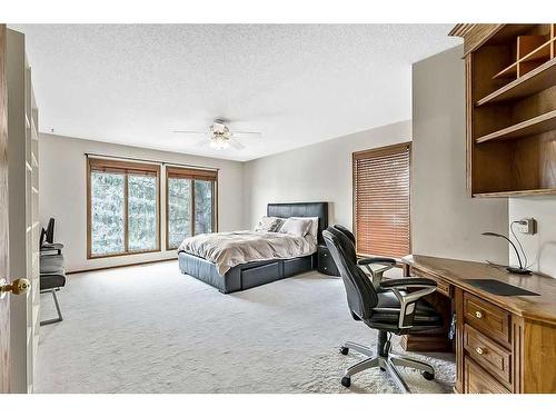 12940 Candle Crescent Sw, Calgary, AB - Indoor Photo Showing Bedroom