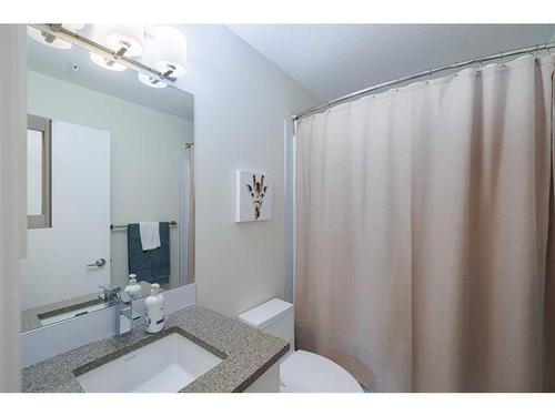 211-4 Sage Hill Terrace Nw, Calgary, AB - Indoor Photo Showing Bathroom