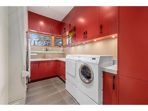 3006 5A Street Sw, Calgary, AB - Indoor Photo Showing Laundry Room