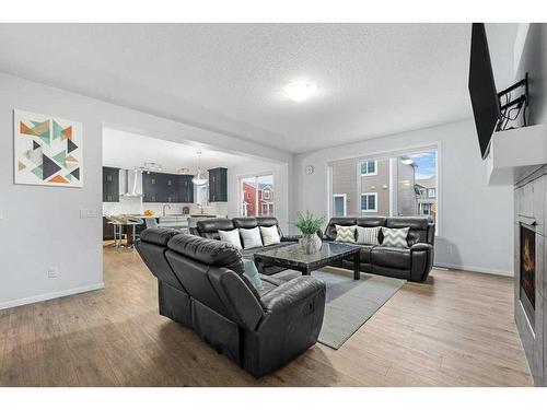 13 Cityspring Common Ne, Calgary, AB - Indoor Photo Showing Living Room