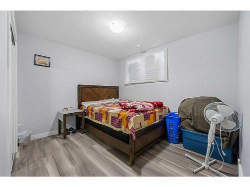 13 Cityspring Common Ne, Calgary, AB - Indoor Photo Showing Bedroom