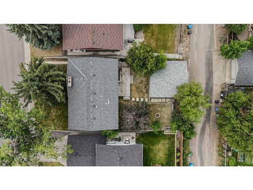 572 Parkridge Drive Se, Calgary, AB - Outdoor