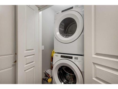 1704-32 Horseshoe Crescent, Cochrane, AB - Indoor Photo Showing Laundry Room