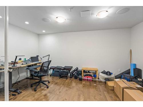 203-303 13 Avenue Sw, Calgary, AB - Indoor Photo Showing Office