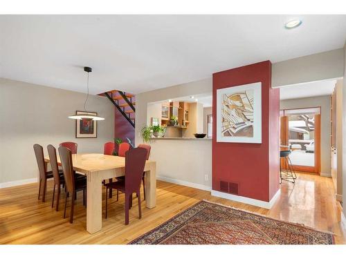 2119 28 Avenue Sw, Calgary, AB - Indoor Photo Showing Dining Room