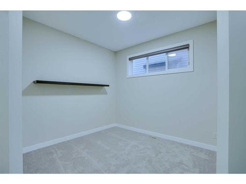 422 Williamstown Green Nw, Airdrie, AB - Indoor Photo Showing Other Room