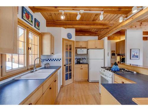 48 Elk Willow Road, Bragg Creek, AB - Indoor Photo Showing Kitchen