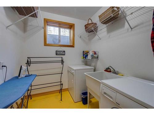 48 Elk Willow Road, Bragg Creek, AB - Indoor Photo Showing Laundry Room